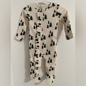 SpearmintLove Green Trees Waffle Zip Footie 6-9 Months